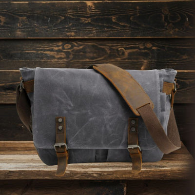 Alton - Canvas Messenger Bag