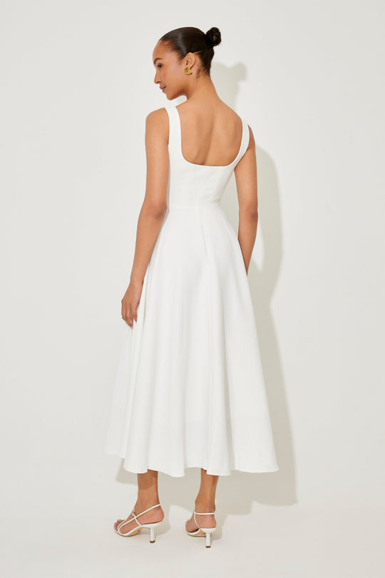 Amelia | Timeless Flowy Midi Dress