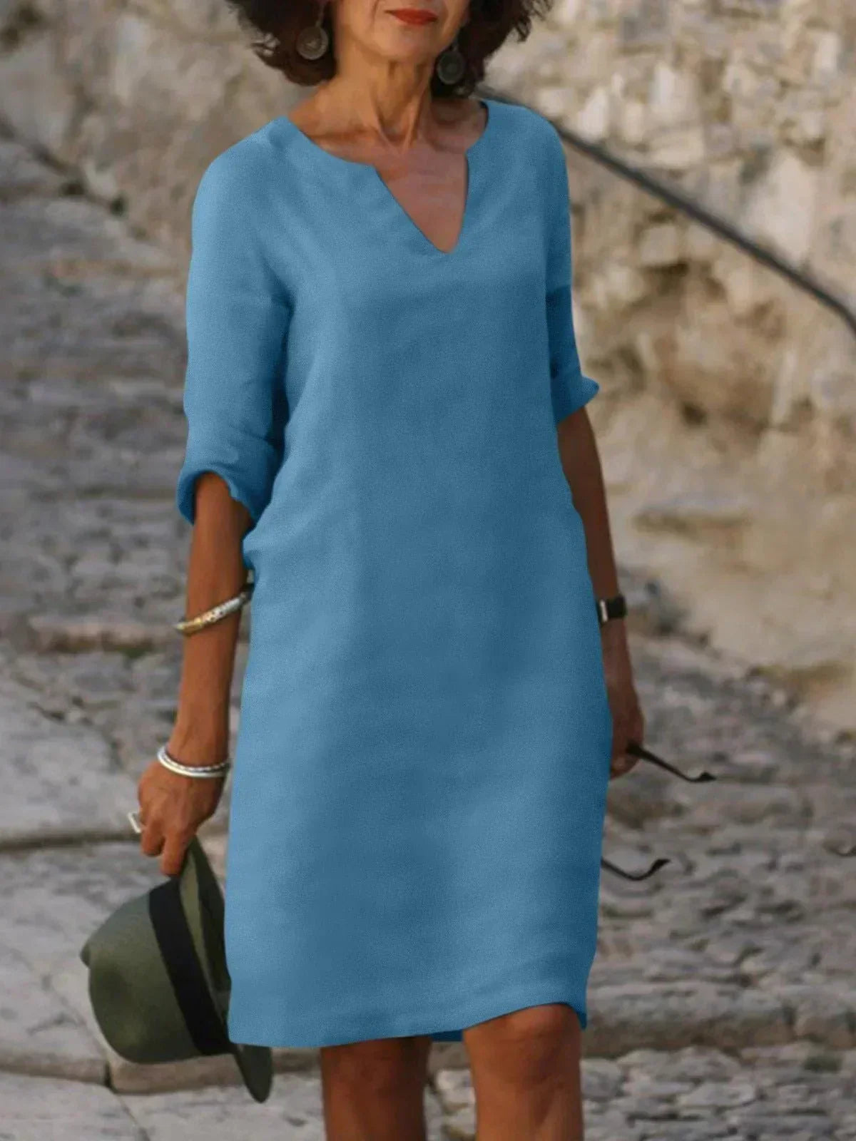 Beth - Relaxed V-Neck Dress