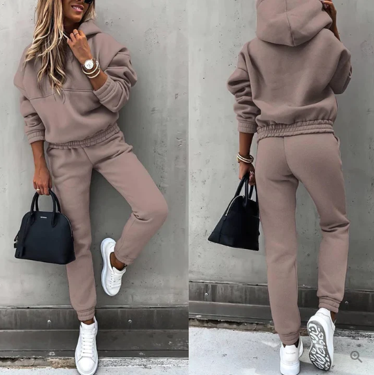 Vikki - Stylish Casual Relaxed Fit Tracksuit